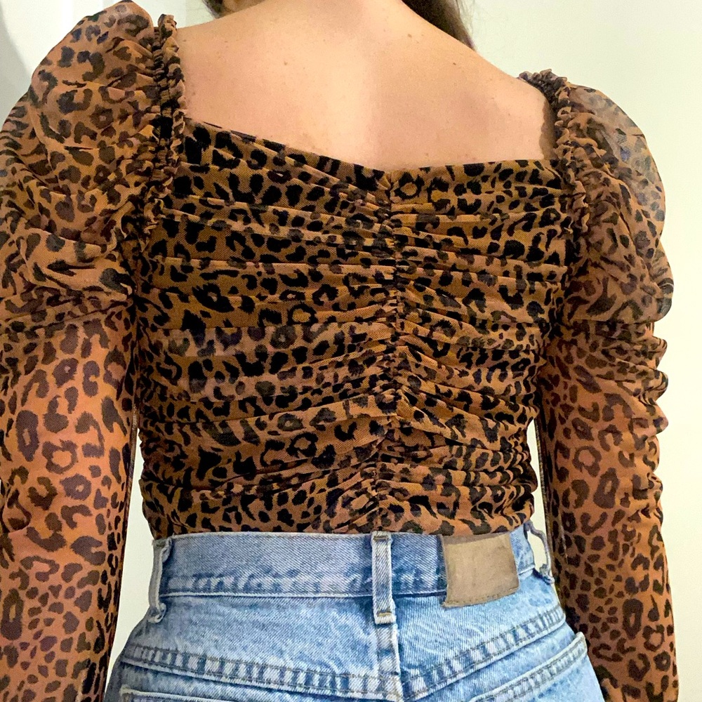 Missguided long sleeve leopard top - Picture 4 of 5